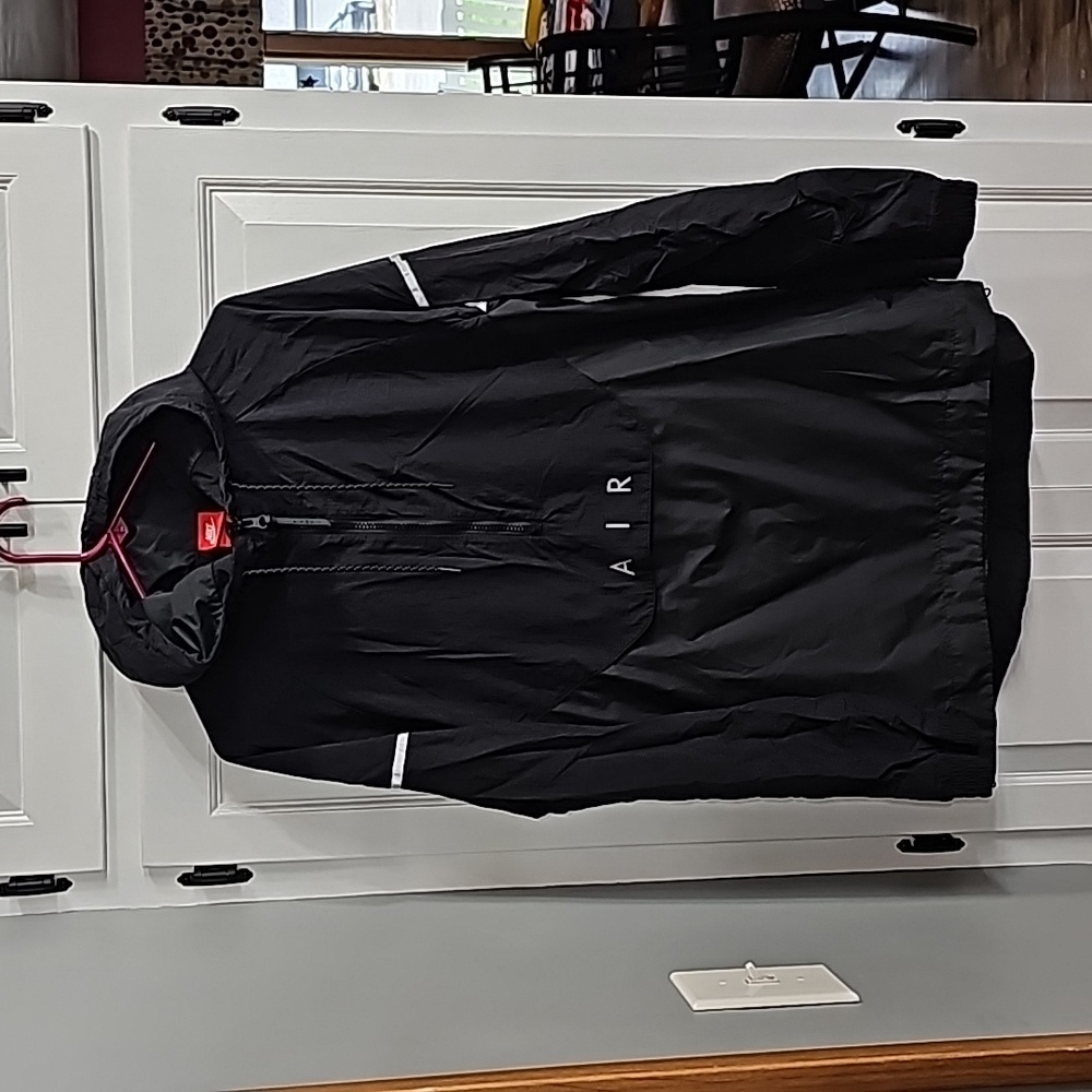 Men's Size Large Nike Windbreaker